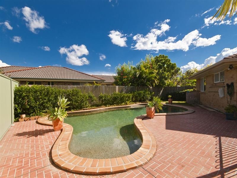 108 Bienvenue Drive, Currumbin Waters QLD 4223