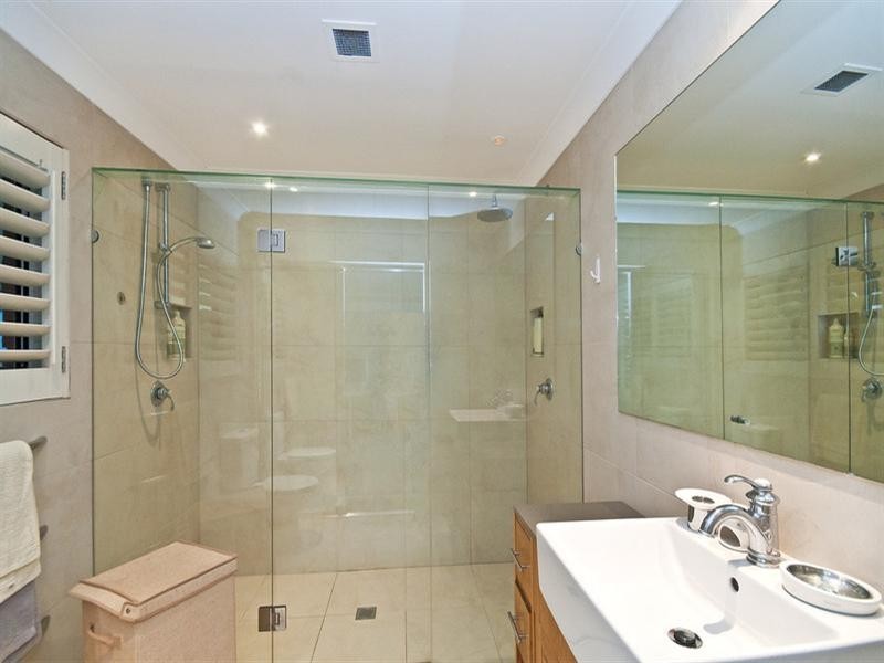 4 Cockatiel Place, Currumbin Waters QLD 4223