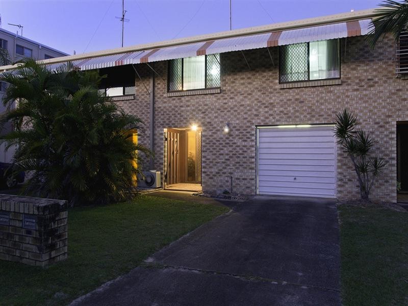 2/3 Orvieto Avenue, Mermaid Waters QLD 4218