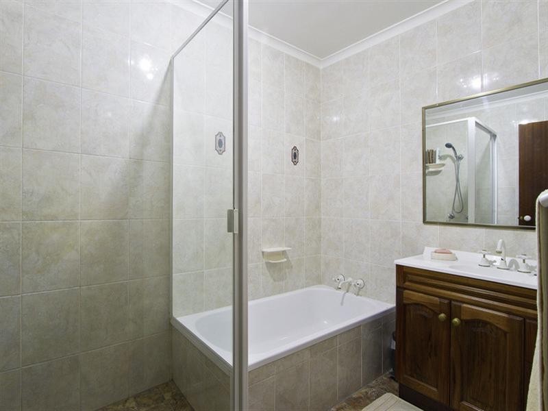 2/3 Orvieto Avenue, Mermaid Waters QLD 4218