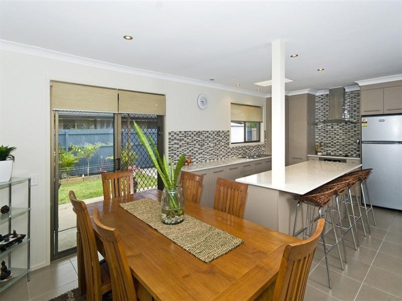 14 Walnut Street, Elanora QLD 4221