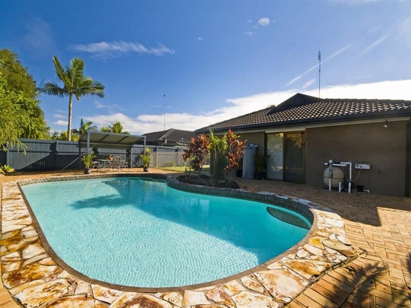 14 Walnut Street, Elanora QLD 4221