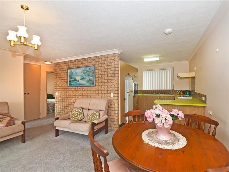 3/2 TwentyEighth Avenue, Palm Beach QLD 4221