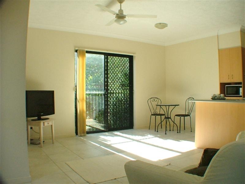 1/85 Townson Avenue, Palm Beach QLD 4221