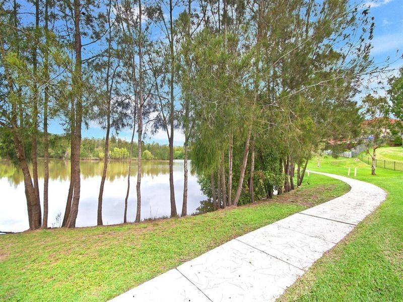 6 Pultenea Court, Elanora QLD 4221