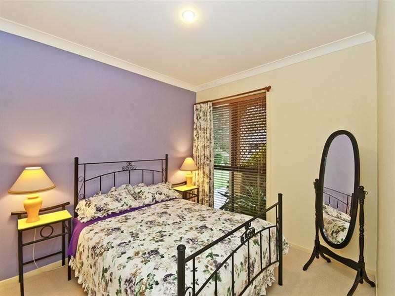 6 Pultenea Court, Elanora QLD 4221