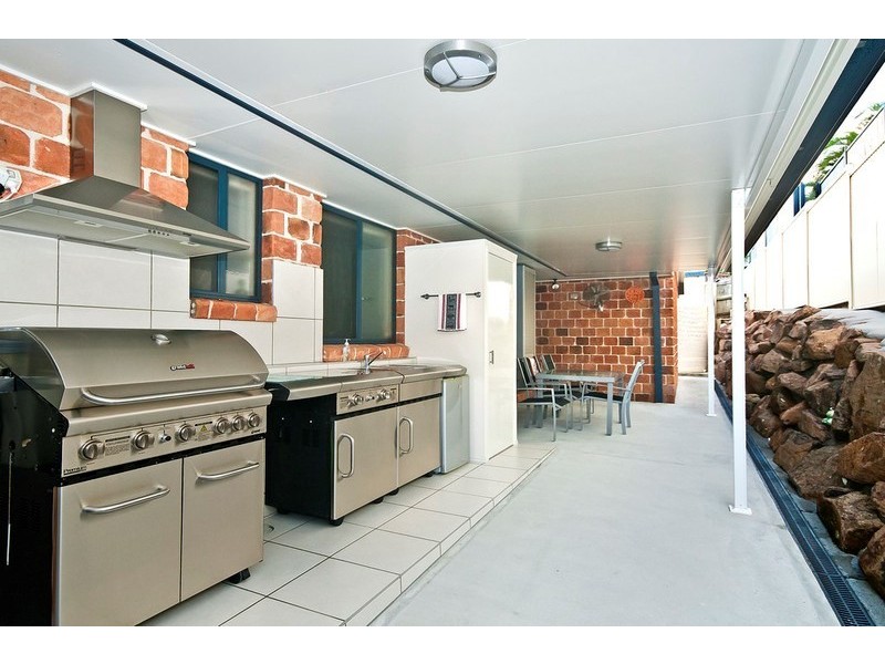 6 Kukulies Court, Currumbin Waters QLD 4223