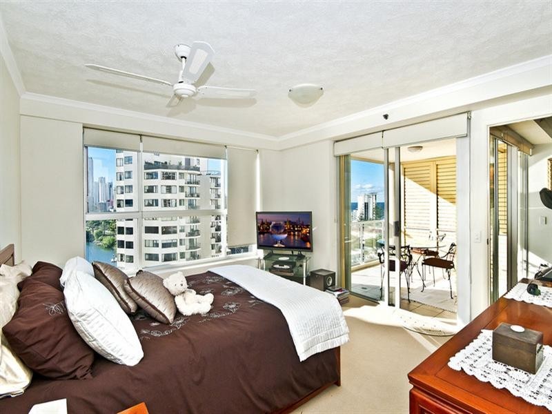 42/2898 Gold Coast Highway, Surfers Paradise QLD 4217