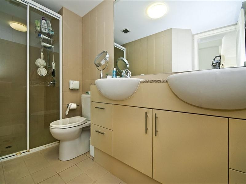 42/2898 Gold Coast Highway, Surfers Paradise QLD 4217