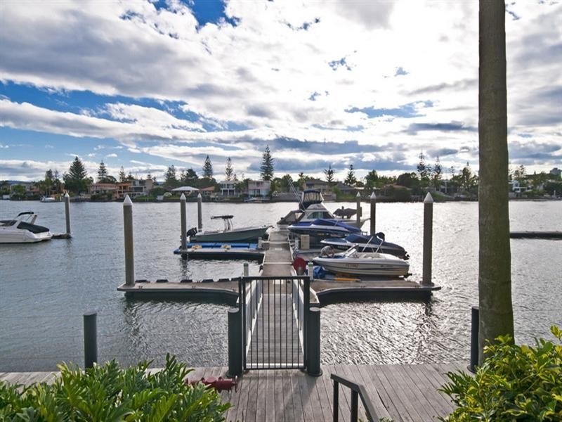 42/2898 Gold Coast Highway, Surfers Paradise QLD 4217