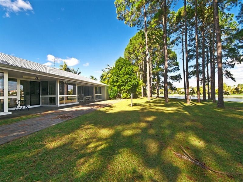 36 Pinon Close, Elanora QLD 4221