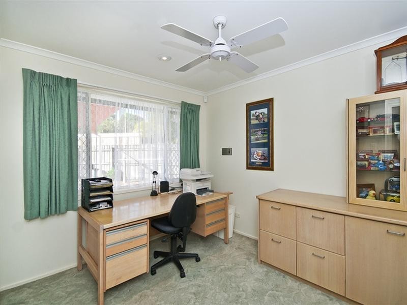 36 Pinon Close, Elanora QLD 4221