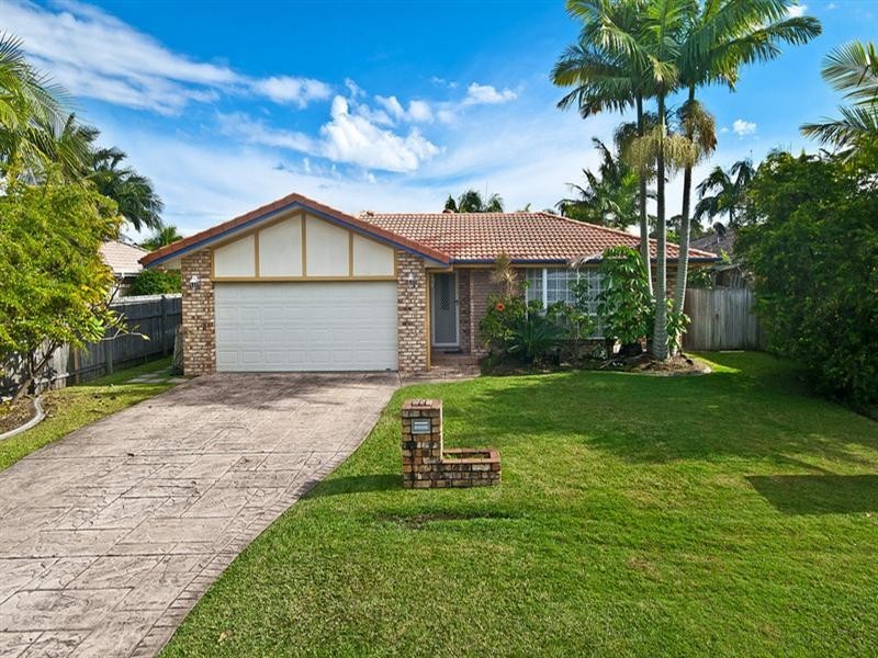 126 Bienvenue Drive, Currumbin Waters QLD 4223