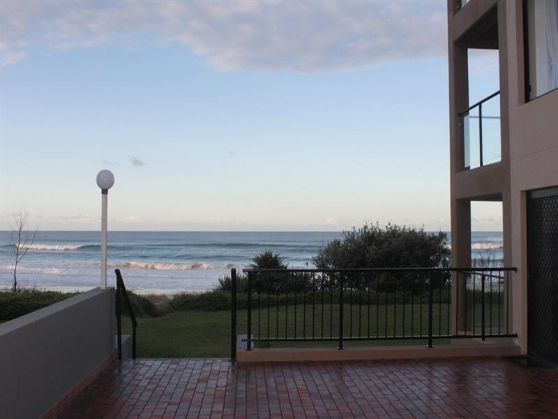 4/367 Golden Four Drive, Tugun QLD 4224