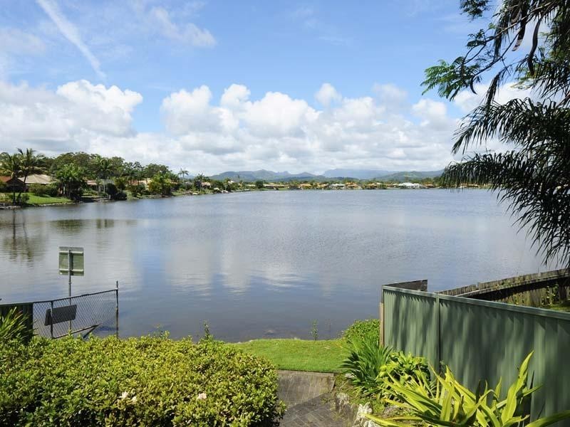 35 Angelica Street, Elanora QLD 4221