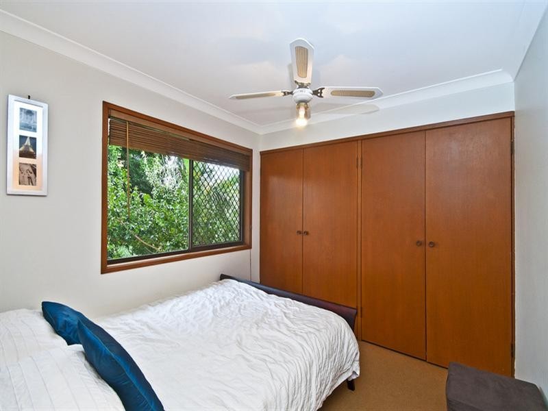 25 Lorikeet Lane, Burleigh Waters QLD 4220