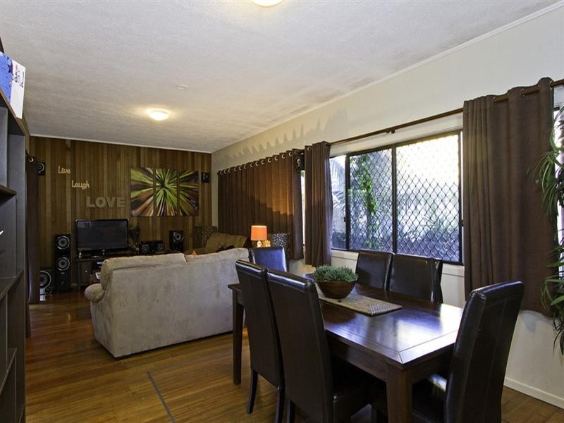 4 Mokera Avenue, Palm Beach QLD 4221