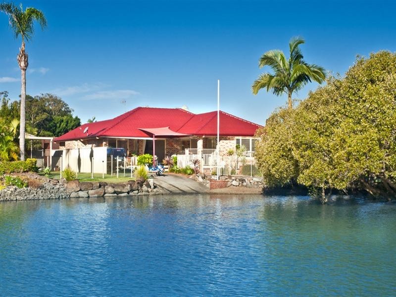 7 Chown Avenue, Currumbin Waters QLD 4223