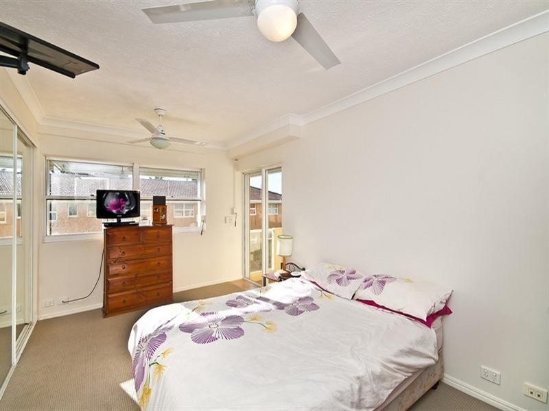 2/1439 Gold Coast Highway, Palm Beach QLD 4221