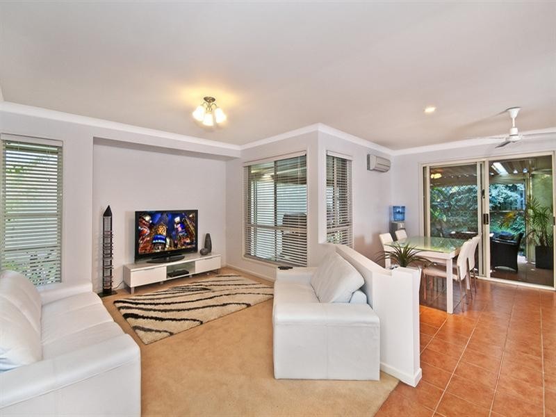19 Madeline Street, Mudgeeraba QLD 4213