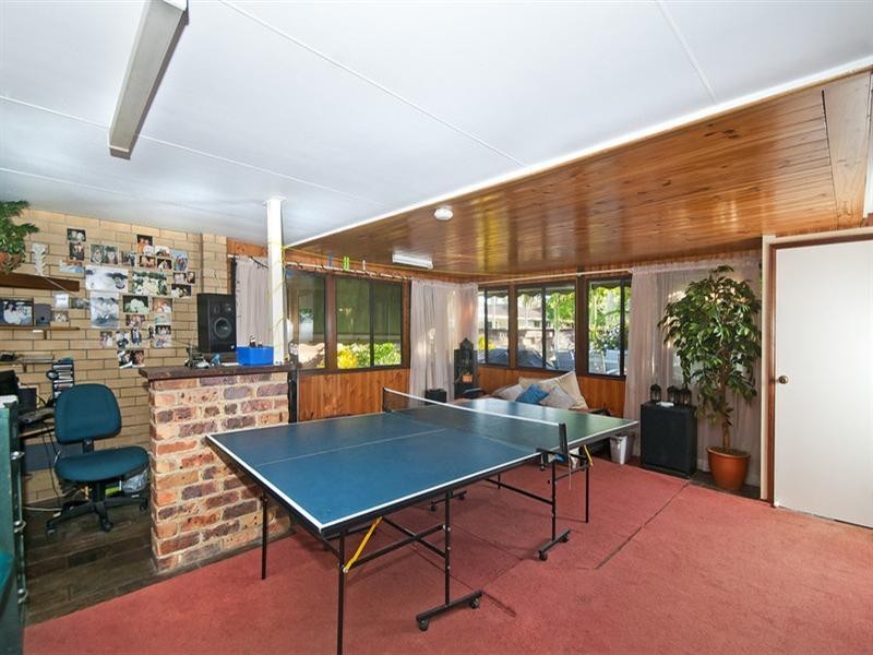 30 Diplacus Drive, Palm Beach QLD 4221