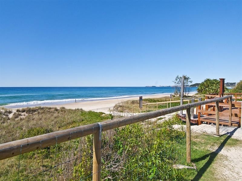 3/468 The Esplanade, Palm Beach QLD 4221