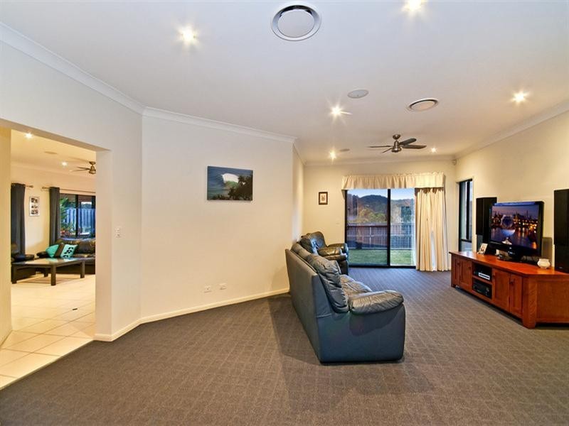 41 Gerona Circuit, Varsity Lakes QLD 4227