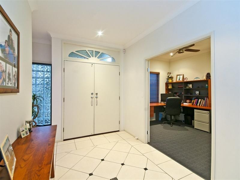 41 Gerona Circuit, Varsity Lakes QLD 4227