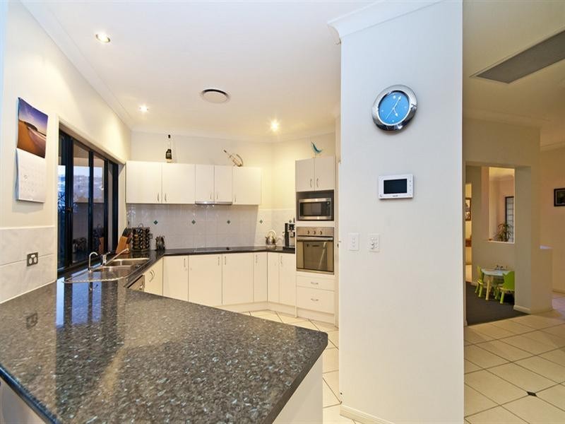 41 Gerona Circuit, Varsity Lakes QLD 4227