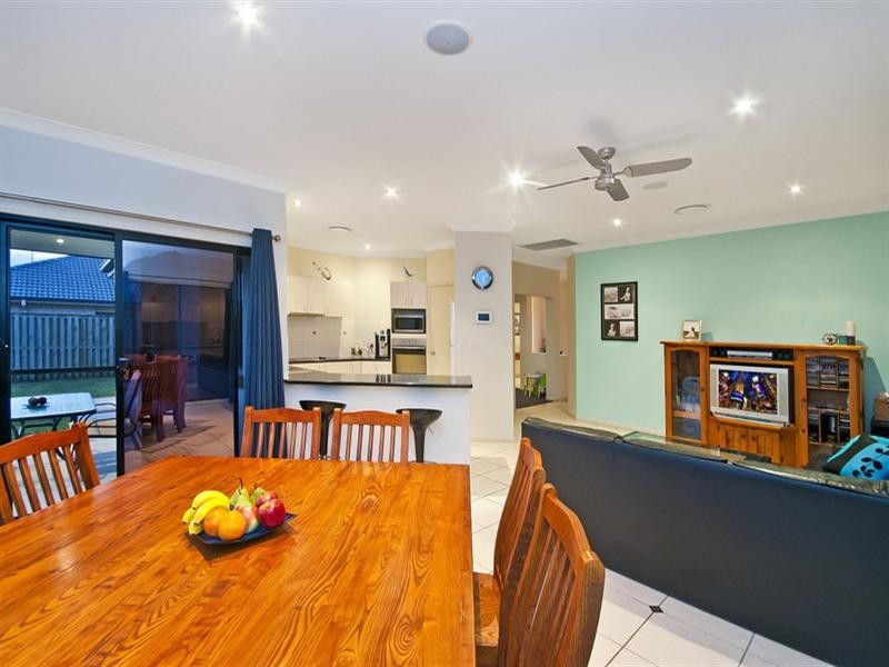 41 Gerona Circuit, Varsity Lakes QLD 4227