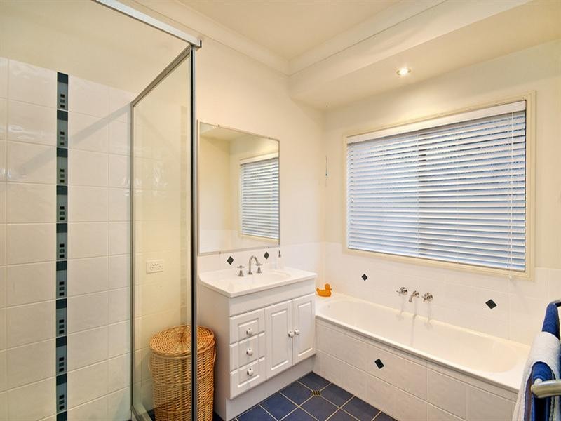 41 Gerona Circuit, Varsity Lakes QLD 4227