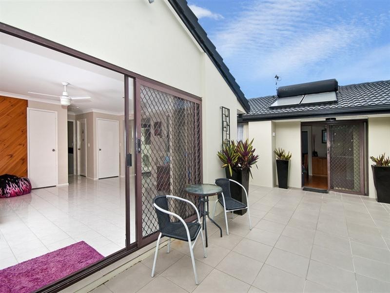 103 K P McGrath Drive, Elanora QLD 4221