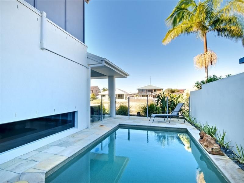 98 Parnki Parade, Palm Beach QLD 4221