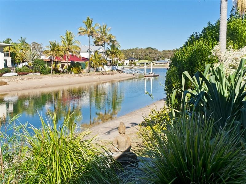 98 Parnki Parade, Palm Beach QLD 4221