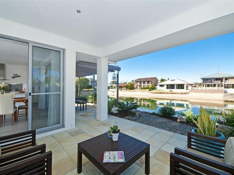 98 Parnki Parade, Palm Beach QLD 4221