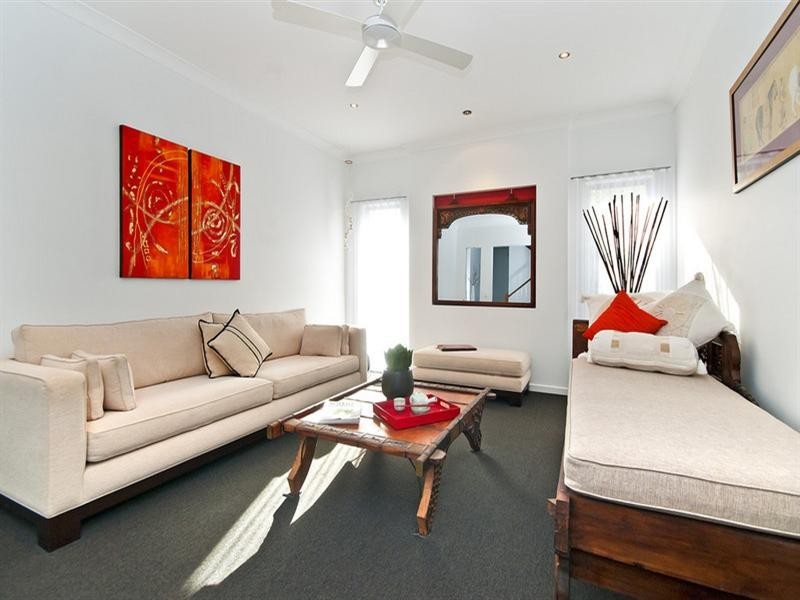 98 Parnki Parade, Palm Beach QLD 4221