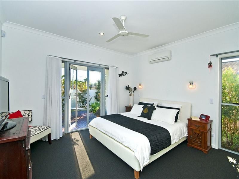 98 Parnki Parade, Palm Beach QLD 4221