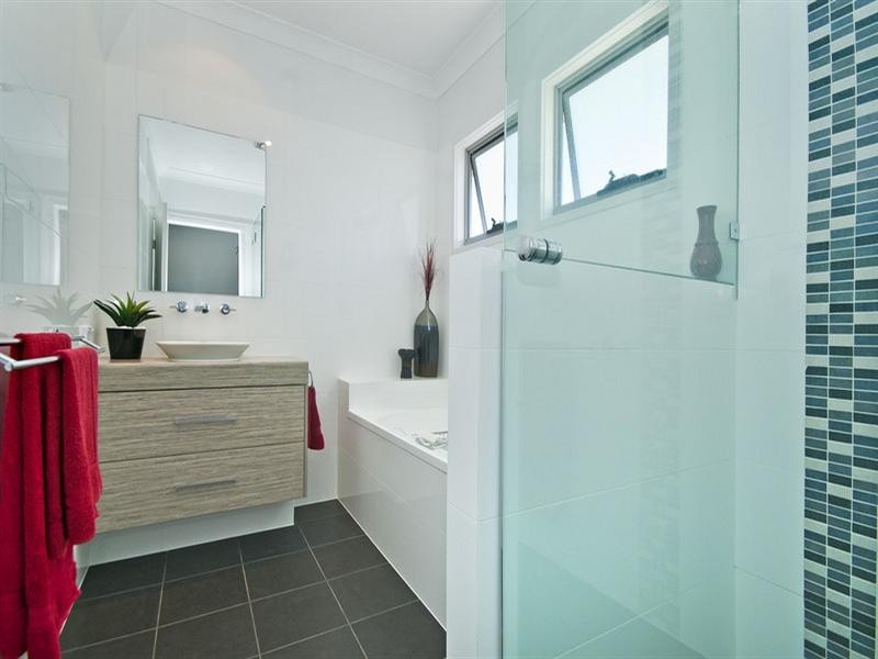 98 Parnki Parade, Palm Beach QLD 4221