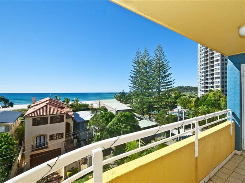30/14 Jefferson Lane, Palm Beach QLD 4221