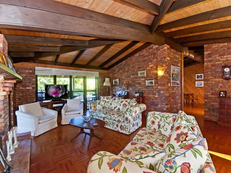 42 Goolabah Drive, Tallebudgera QLD 4228