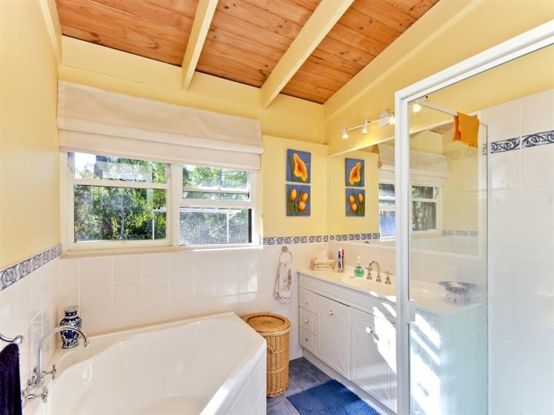 42 Goolabah Drive, Tallebudgera QLD 4228