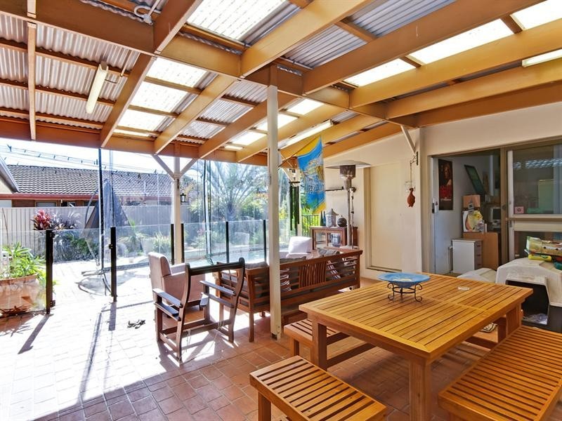 32 Seabrook Street, Elanora QLD 4221