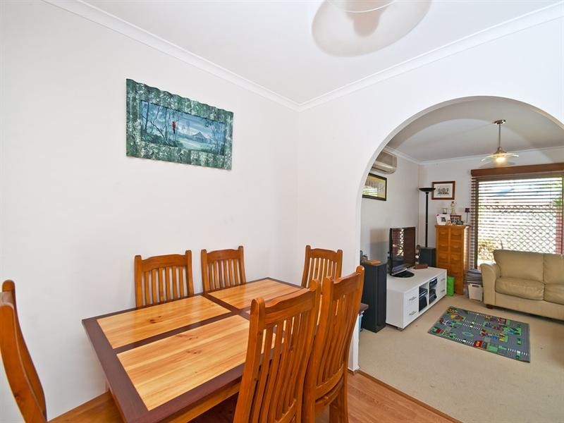 32 Seabrook Street, Elanora QLD 4221