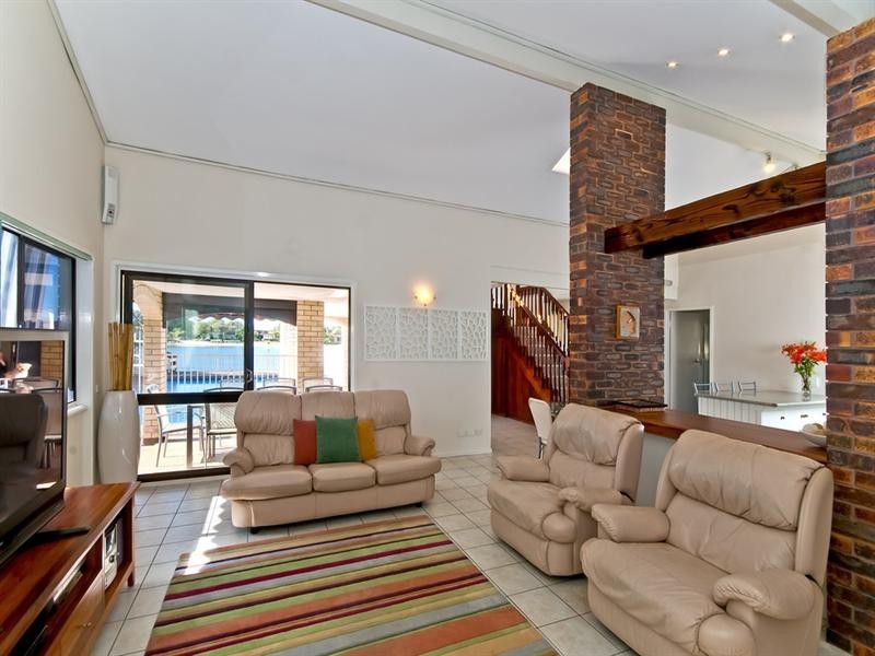 166 Mallawa Drive, Palm Beach QLD 4221