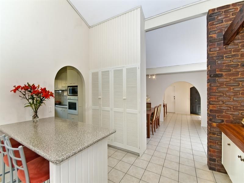 166 Mallawa Drive, Palm Beach QLD 4221