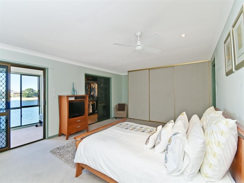 166 Mallawa Drive, Palm Beach QLD 4221