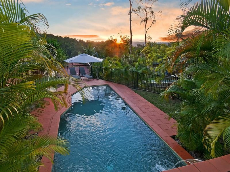 25 Forest Drive, Elanora QLD 4221