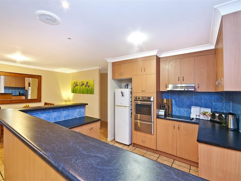 25 Forest Drive, Elanora QLD 4221