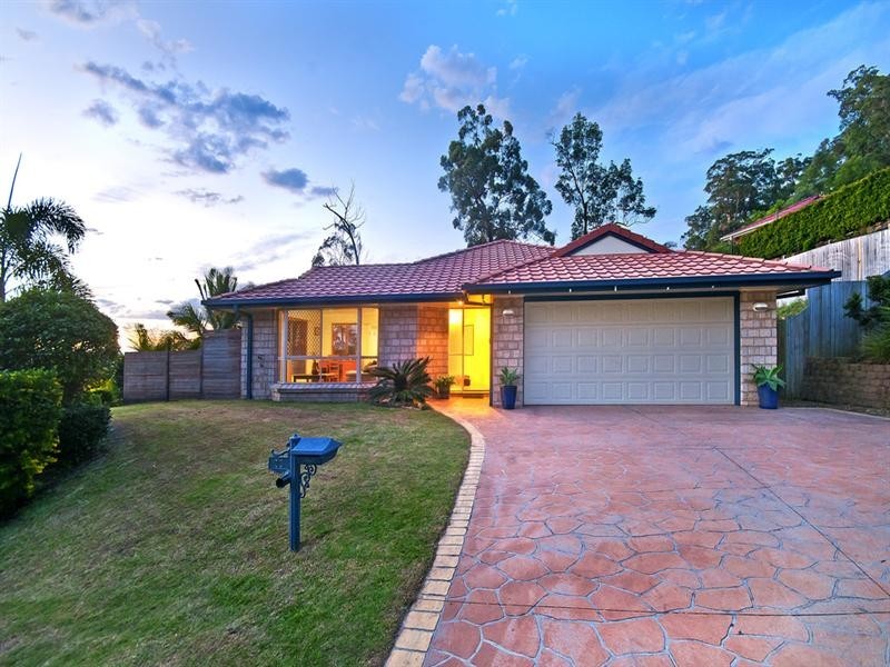 25 Forest Drive, Elanora QLD 4221