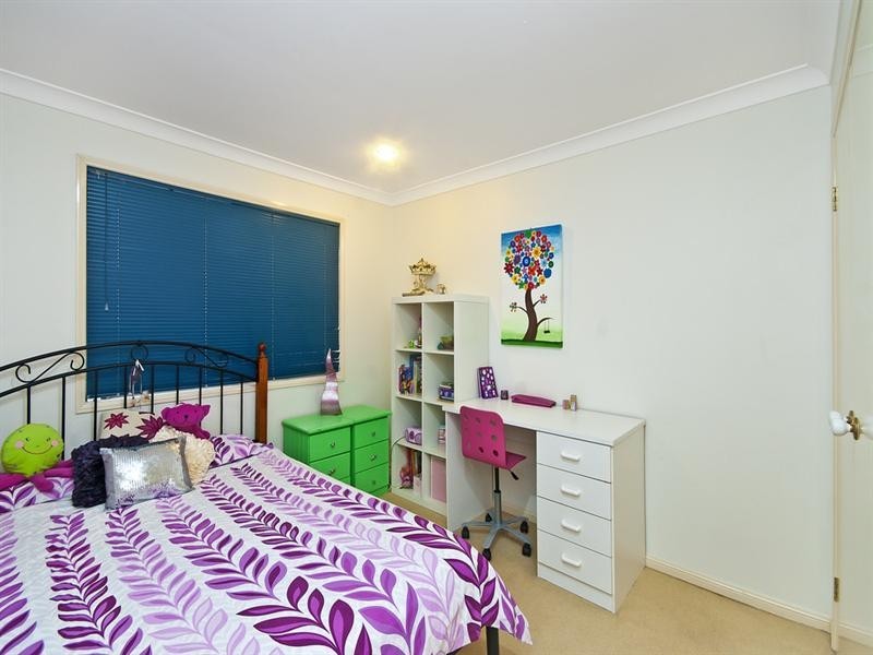 25 Forest Drive, Elanora QLD 4221